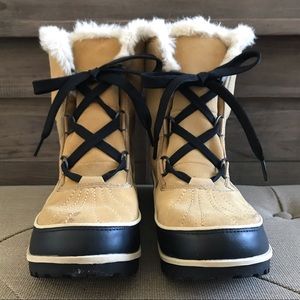 Sorel Snow Boots✨